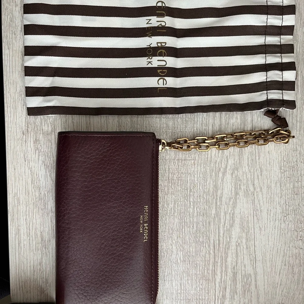 Henri Bendel Leather Wallet with Chain - Picture 6 of 8